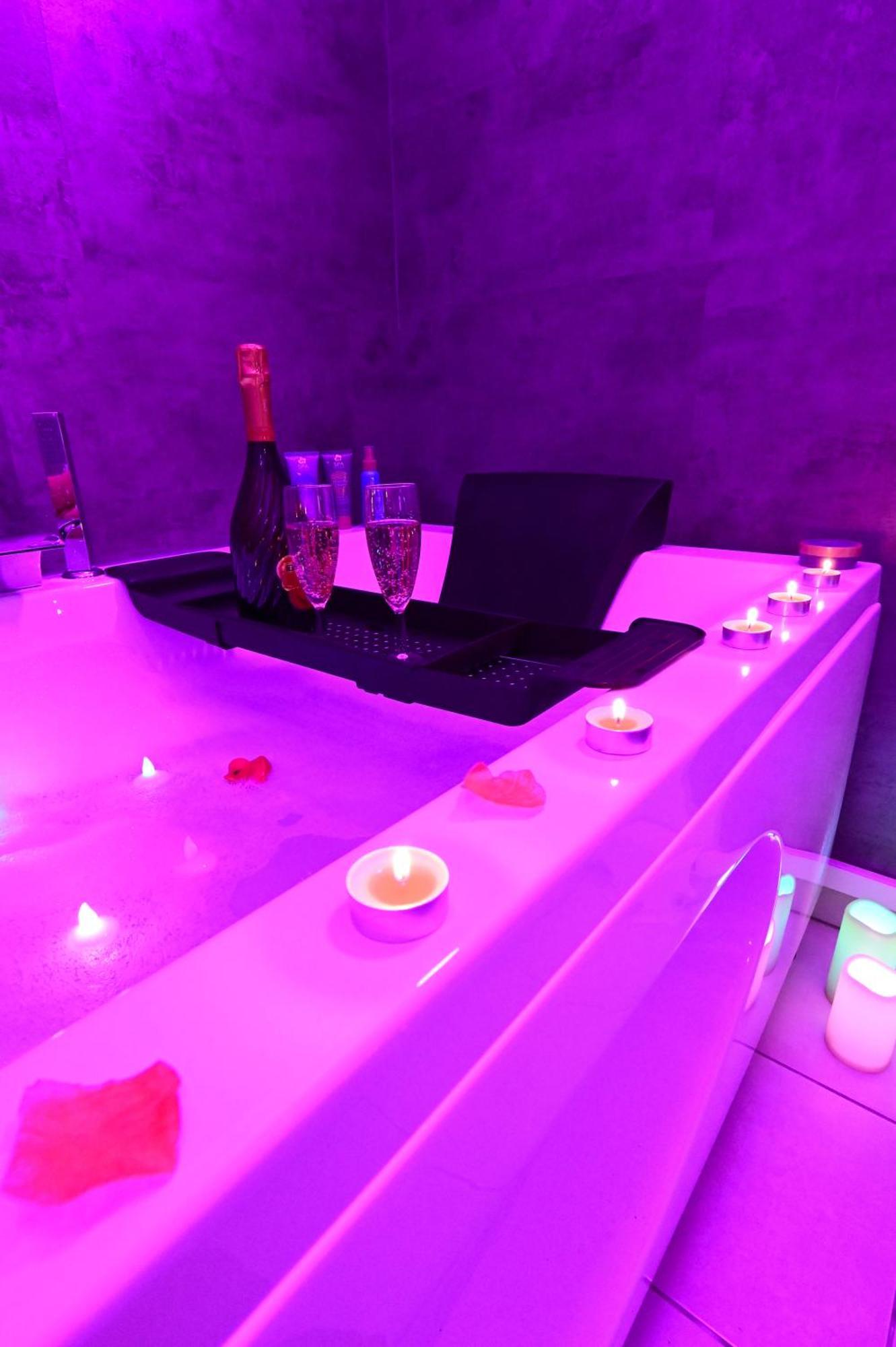Love Room A Deux Pas De L'Ocean Avec Hammam, Sauna Et Bain A 2 :-) بيسكاروس المظهر الخارجي الصورة