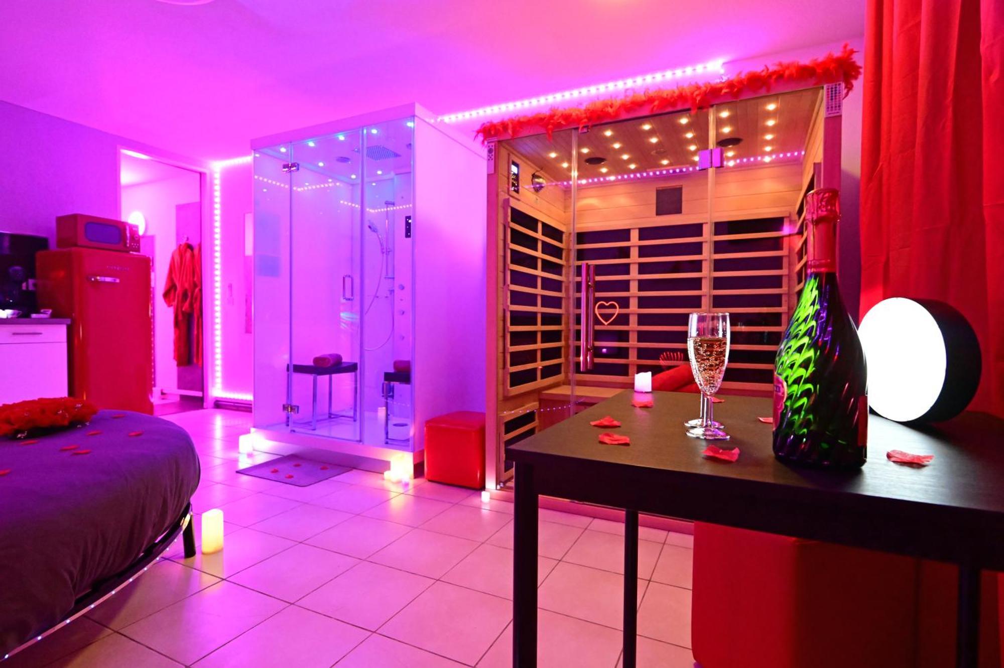 Love Room A Deux Pas De L'Ocean Avec Hammam, Sauna Et Bain A 2 :-) بيسكاروس المظهر الخارجي الصورة