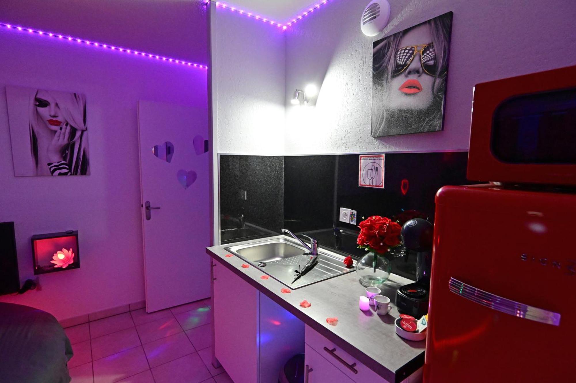 Love Room A Deux Pas De L'Ocean Avec Hammam, Sauna Et Bain A 2 :-) بيسكاروس المظهر الخارجي الصورة