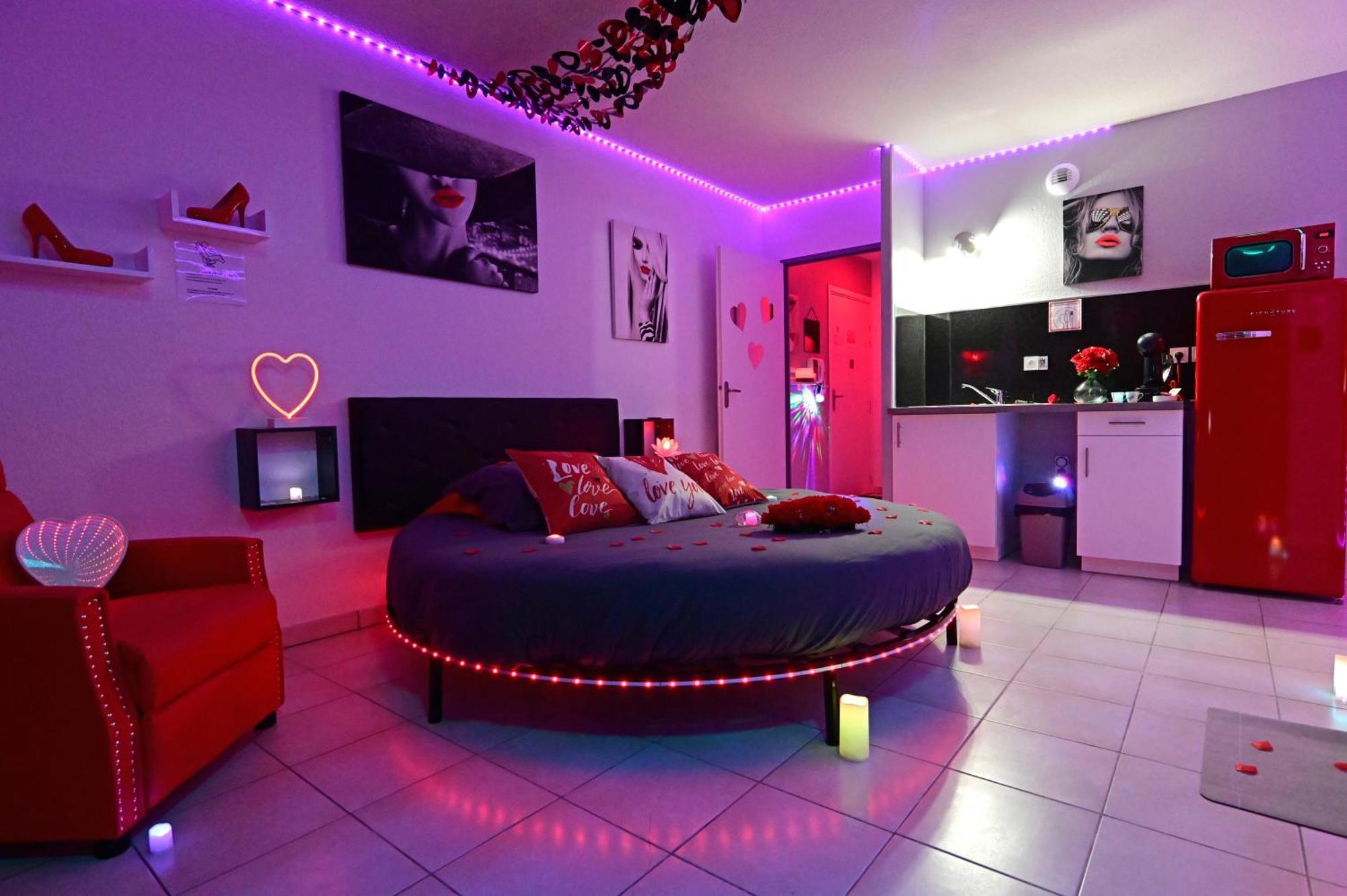 Love Room A Deux Pas De L'Ocean Avec Hammam, Sauna Et Bain A 2 :-) بيسكاروس المظهر الخارجي الصورة