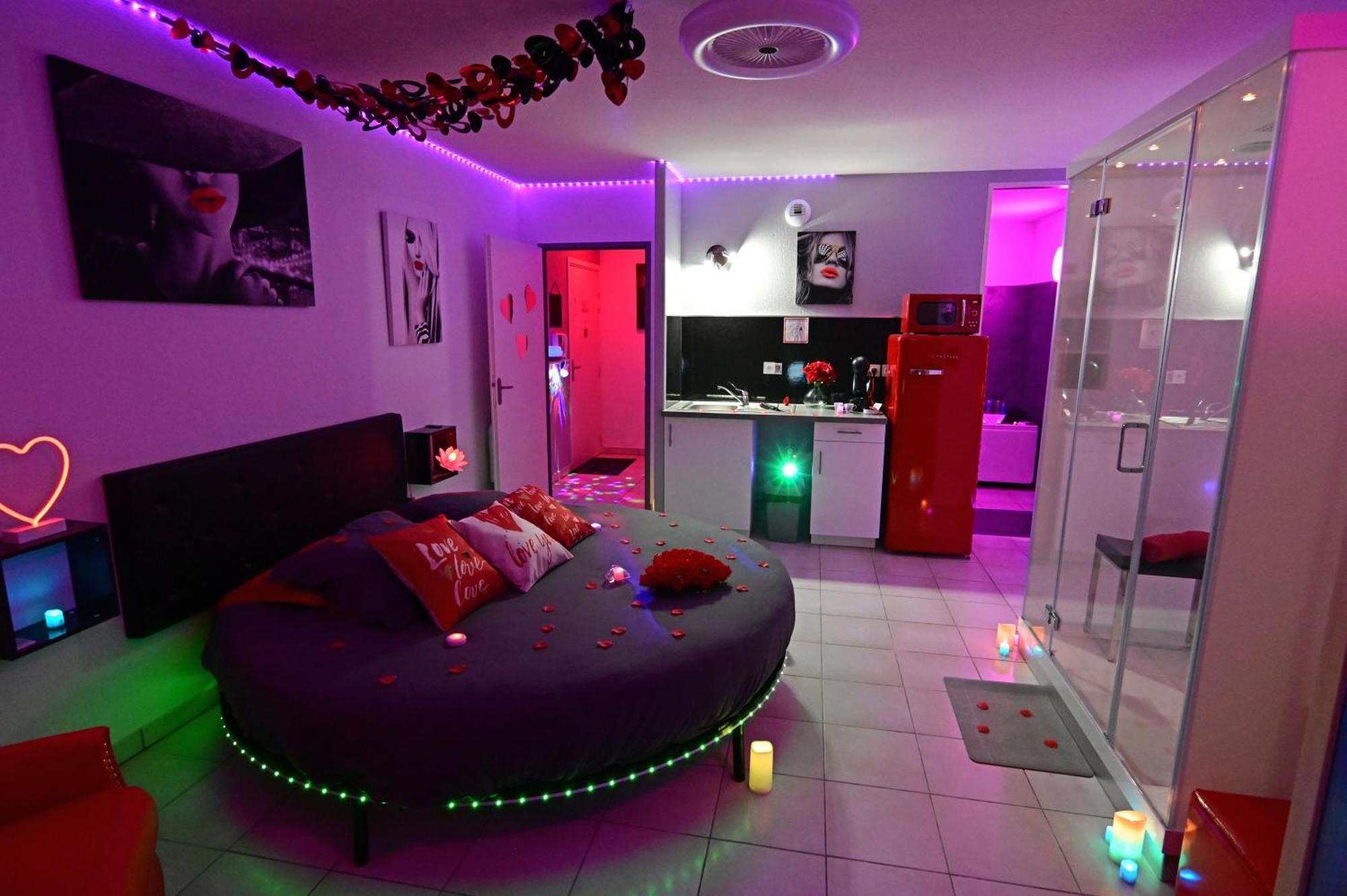 Love Room A Deux Pas De L'Ocean Avec Hammam, Sauna Et Bain A 2 :-) بيسكاروس المظهر الخارجي الصورة