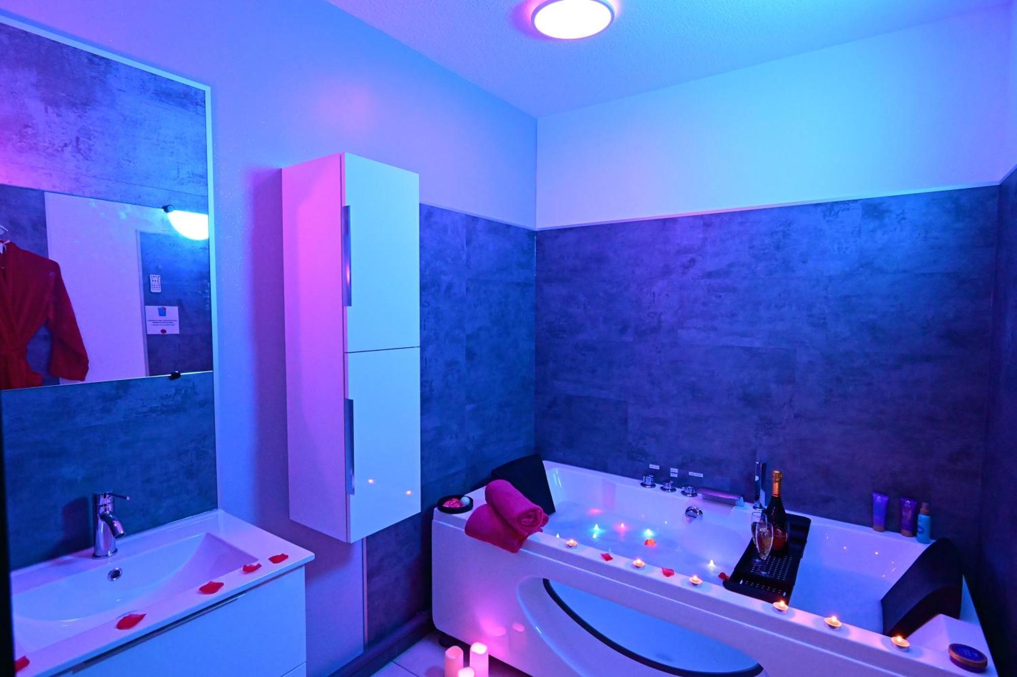 Love Room A Deux Pas De L'Ocean Avec Hammam, Sauna Et Bain A 2 :-) بيسكاروس المظهر الخارجي الصورة