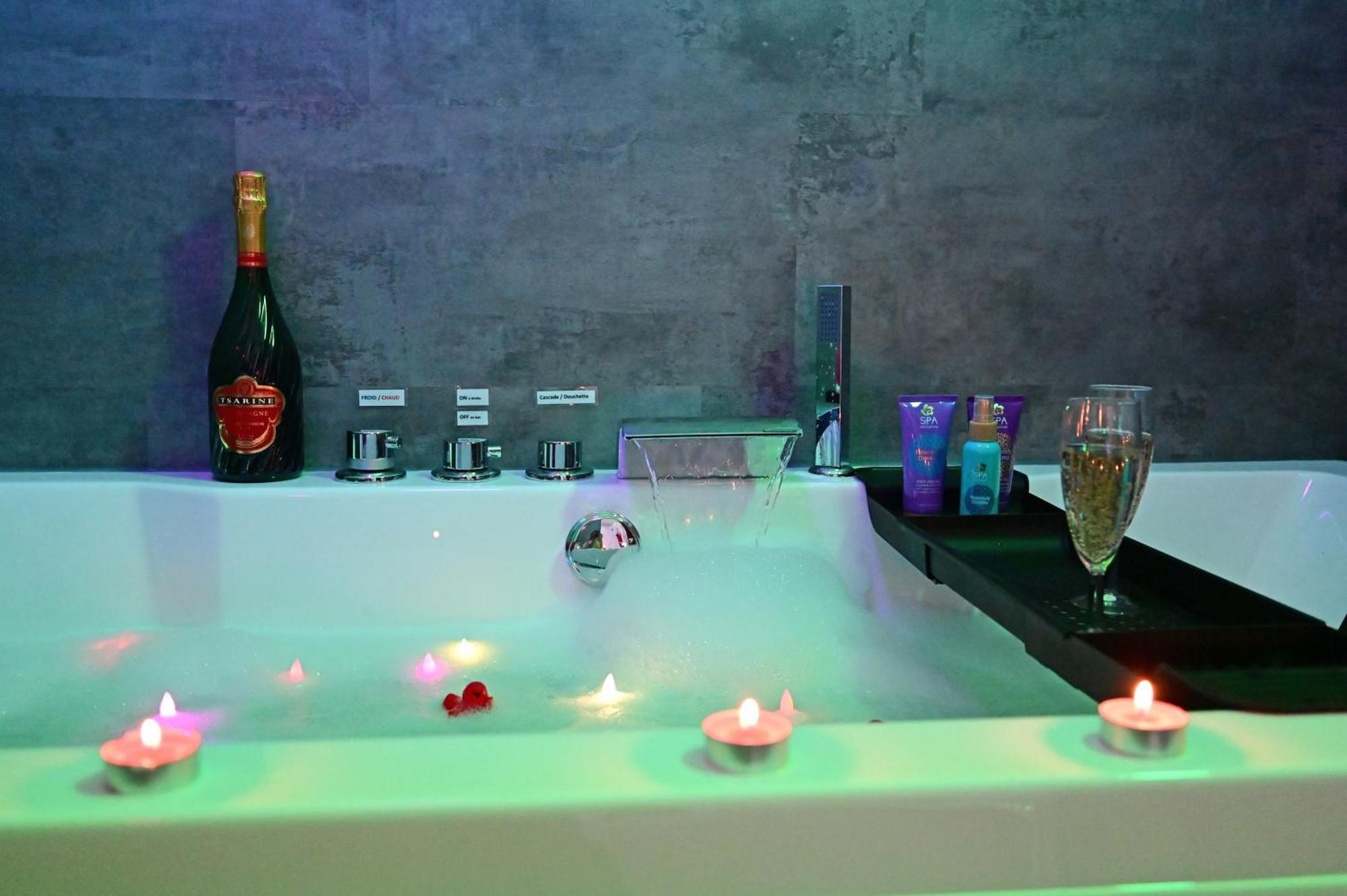 Love Room A Deux Pas De L'Ocean Avec Hammam, Sauna Et Bain A 2 :-) بيسكاروس المظهر الخارجي الصورة