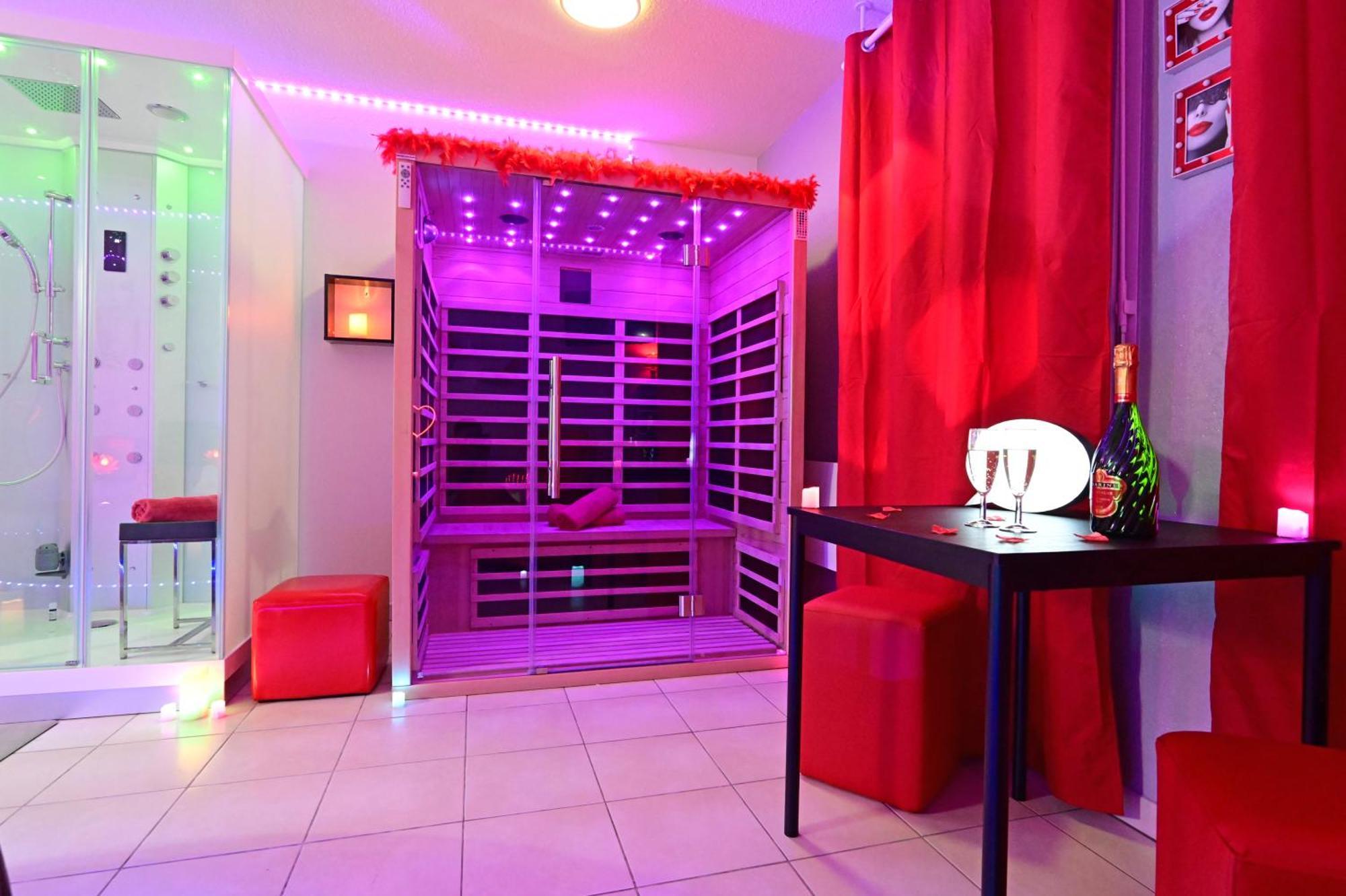 Love Room A Deux Pas De L'Ocean Avec Hammam, Sauna Et Bain A 2 :-) بيسكاروس المظهر الخارجي الصورة