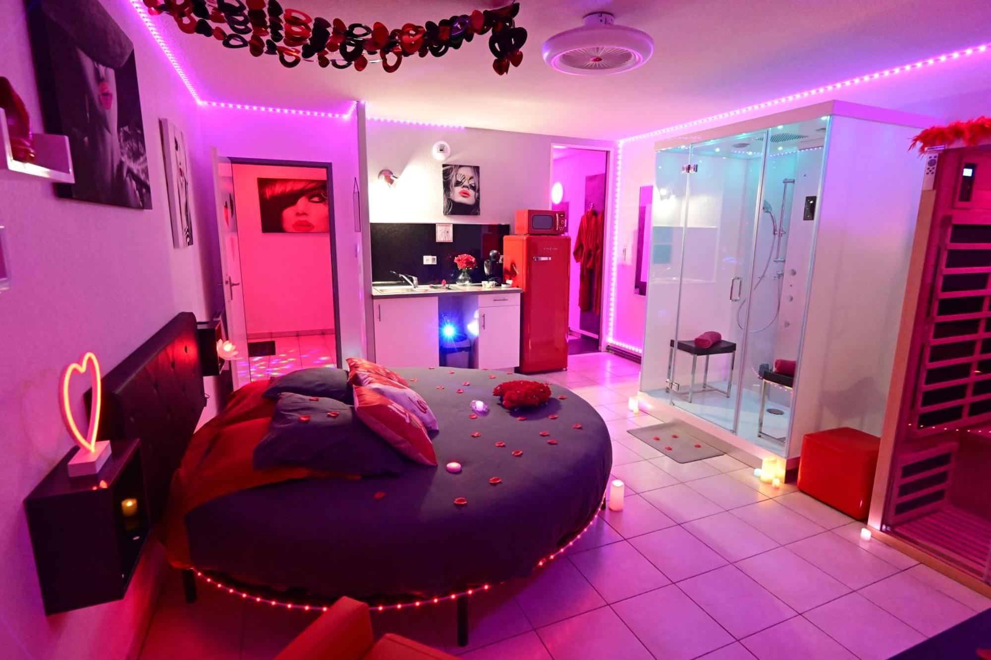 Love Room A Deux Pas De L'Ocean Avec Hammam, Sauna Et Bain A 2 :-) بيسكاروس المظهر الخارجي الصورة