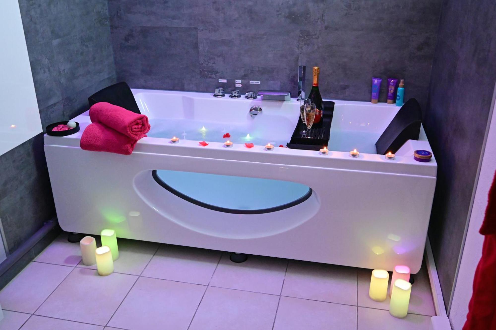 Love Room A Deux Pas De L'Ocean Avec Hammam, Sauna Et Bain A 2 :-) بيسكاروس المظهر الخارجي الصورة
