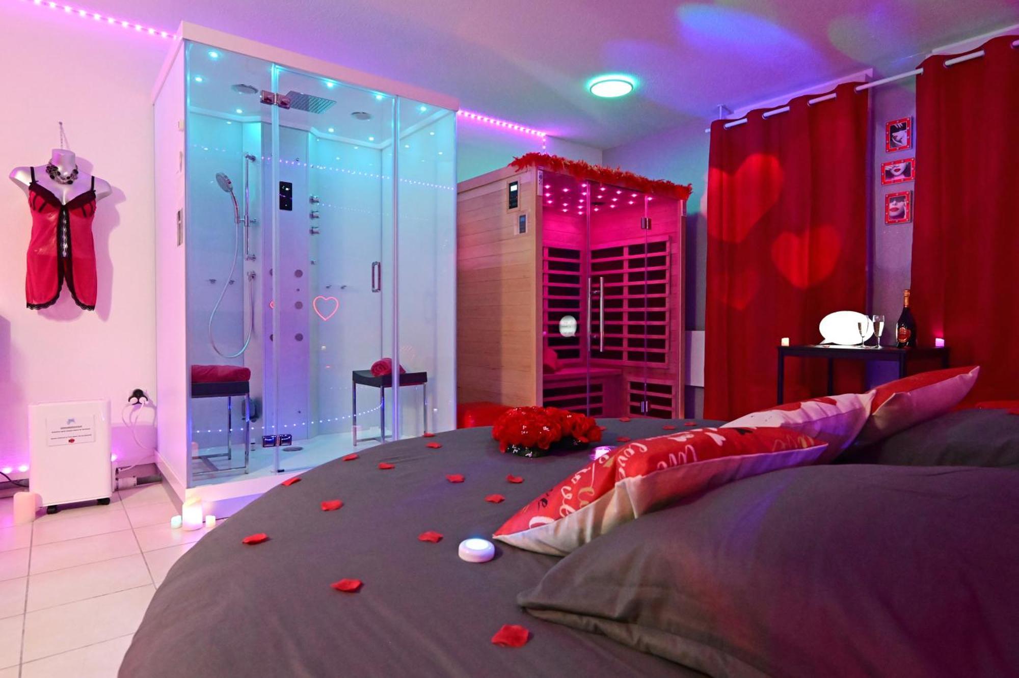 Love Room A Deux Pas De L'Ocean Avec Hammam, Sauna Et Bain A 2 :-) بيسكاروس المظهر الخارجي الصورة